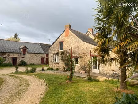 maison avec 3ha de prairies