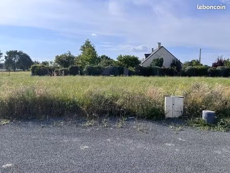 terrain 405 m² la chapelle saint florent