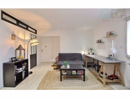 location appartement  m² t-2 à cessieu  665 €