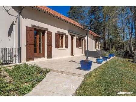 pavillon 6 pièces 163 m²