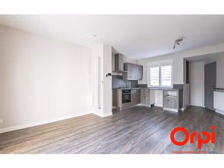 location maison  58.25 m² t-3 à laon  780 €