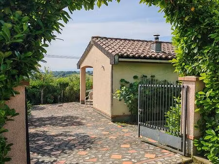 ? petite maison avec vue pyrénées – jardin 460 m² – lapeyrère (31310)