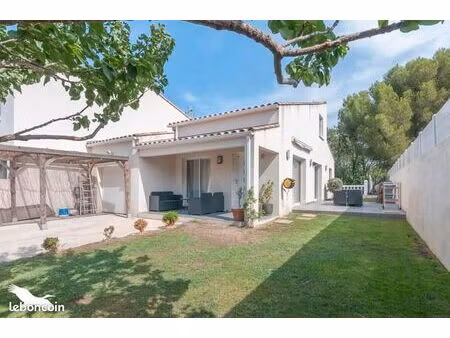 villa 4 pièces 98 m²