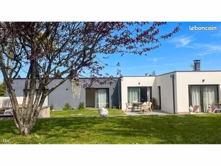 maison plain-pied coup de cœur – piscine chauffée – lisière de bois