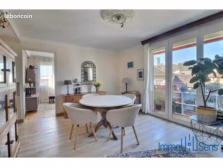 appartement 4 pièces 69 m²