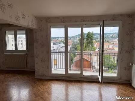 t4 - 80 m2 lumineux et calme saint max 300 m du tram