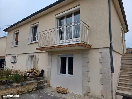 maison à beaulieu sur loire