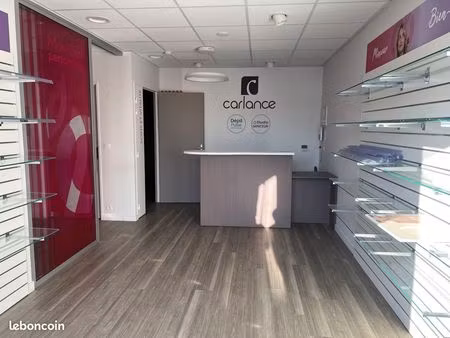 local commercial 120 m² roquebrune-sur-argens