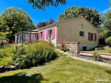 maison indépendante 115 m² avec sous-sol complet