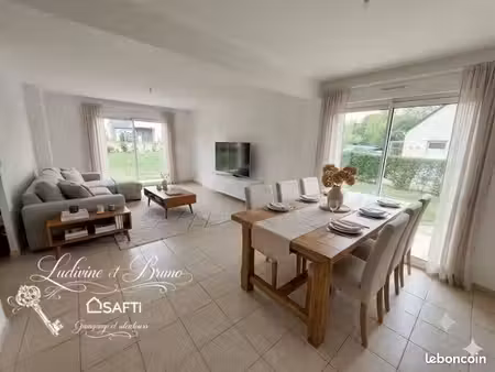 maison 7 pièces 126 m²