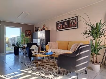 immeuble 4 pièces 102 m²