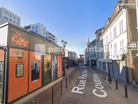 local commercial 105 m²