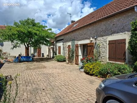 propriété 6 pièces 225 m²