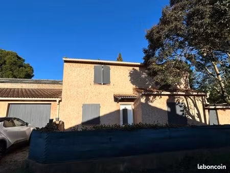 location villa camaret