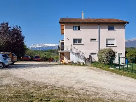 vente appartement t3 88m²+veranda 22m²  1300m² de terrain individuel