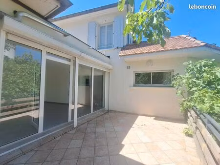 appartement 4 pièces 105 m²