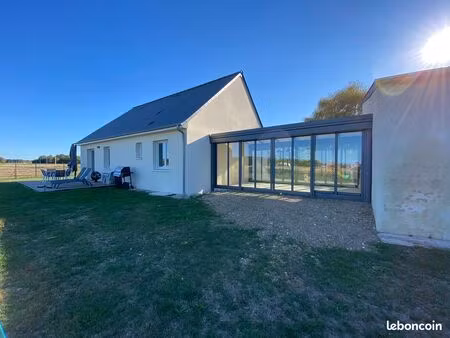 maison récente à la campagne à louer