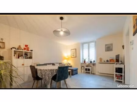 appartement 1 chambre avec jardin et emplacement exterieur