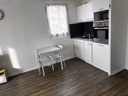 studio 27 m² meublé