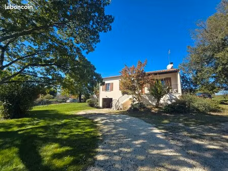 maison de 100m² sur sous sol total et un terrain de 3667m²