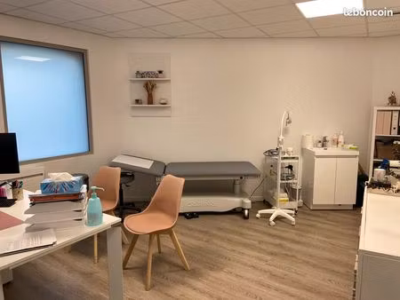 local /cabinet disponible st amand les eaux centre