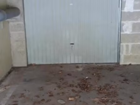 garage/box 13 m² vern sur seiche