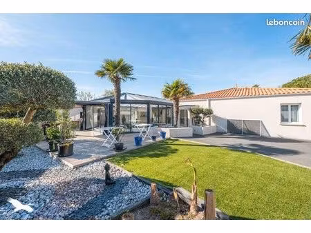 maison 7 pièces 170 m²