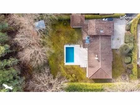 maison 7 pièces 158 m²