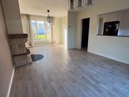 maison 4 pièces 82 m²