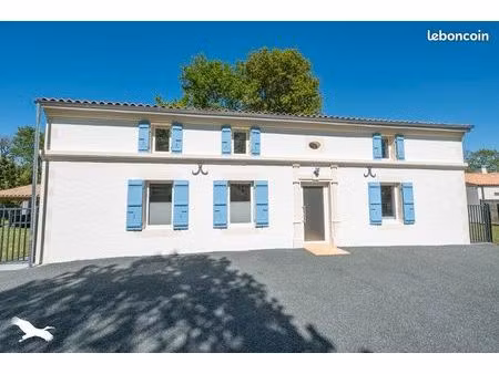 maison 8 pièces 204 m²