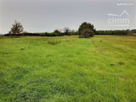 terrain 3500 m² sassay