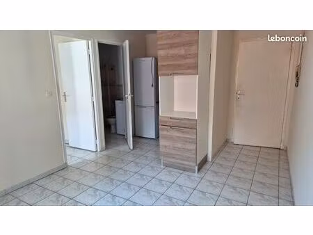 2 pièces à louer centre ville