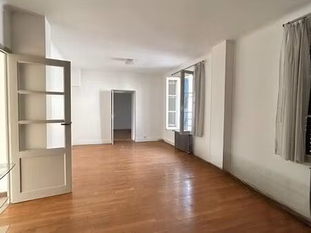 appartement 3 pièces 82 m²