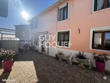 maison 4 pièces 93 m²
