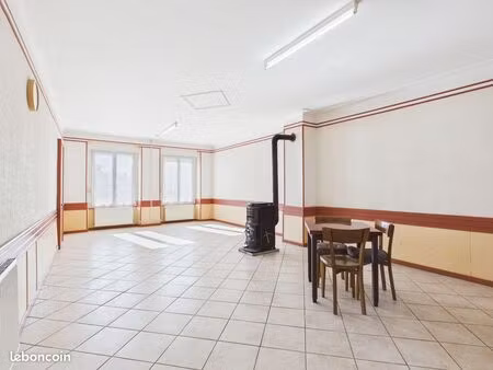 propriété 5 pièces 205 m²