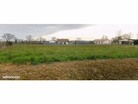 terrain 1 012 m² lavelanet de comminges