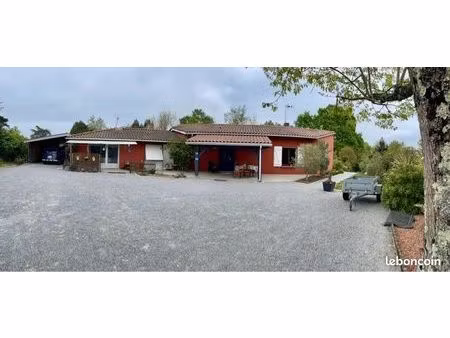 maison et studio  plain-pied de 160m2