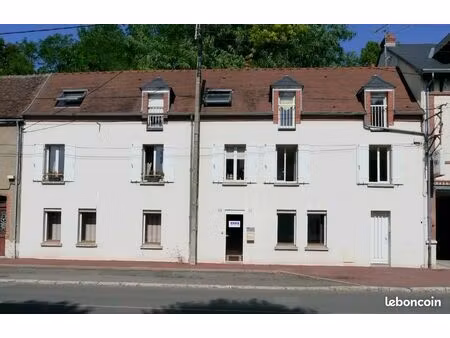 bureau 85m² à louer  bord de loire