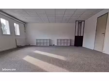 location bureau 28m²