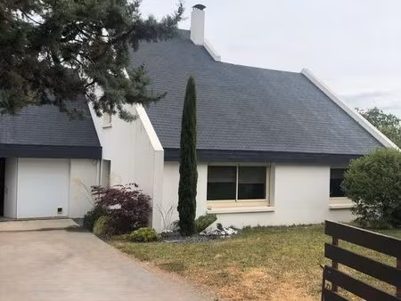 maison d'architecte dans le quartier du val de maine à 49080 bouchemaine