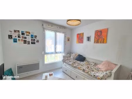 studio 1 pièce 22 m²