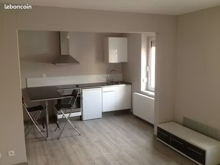particulier loue studio meublé a bischheim ( 10 min de strasbourg)
