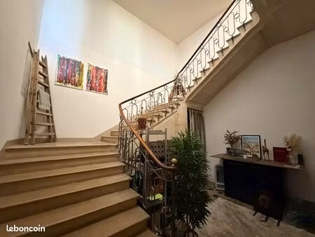 duplex 5 pièces 220 m²