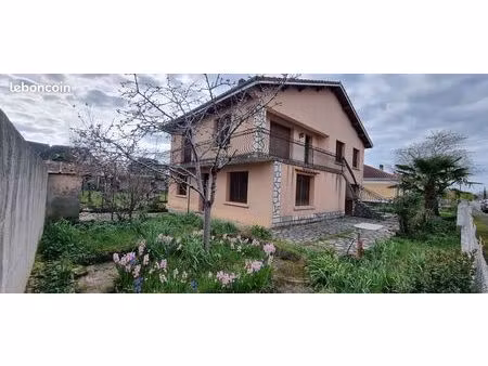 maison 7 pièces 148 m2 avec appartement indépendant en rdc