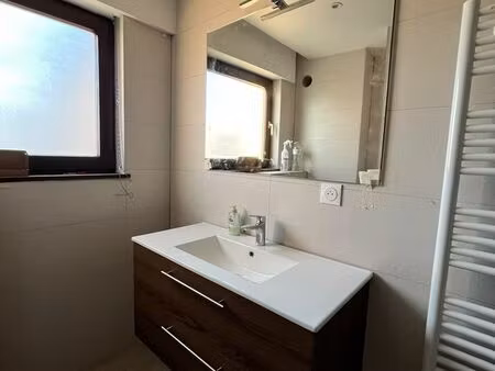 appartement lumineux t3 de 75m2 à louer