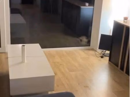 ◊ t2 meublé lumineux – 550 charges comprises – dispo 22/04 au 31/08