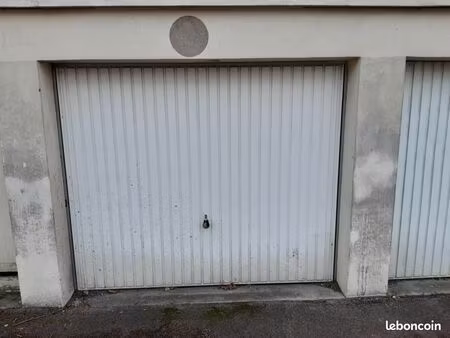 garage/box 14 m² chalette sur loing