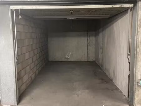 garage/box 12 m² saint jean de braye