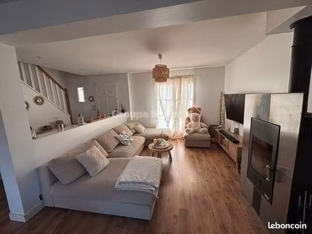 maison 6 pièces 104 m²