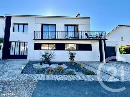 maison 7 pièces 160 m²